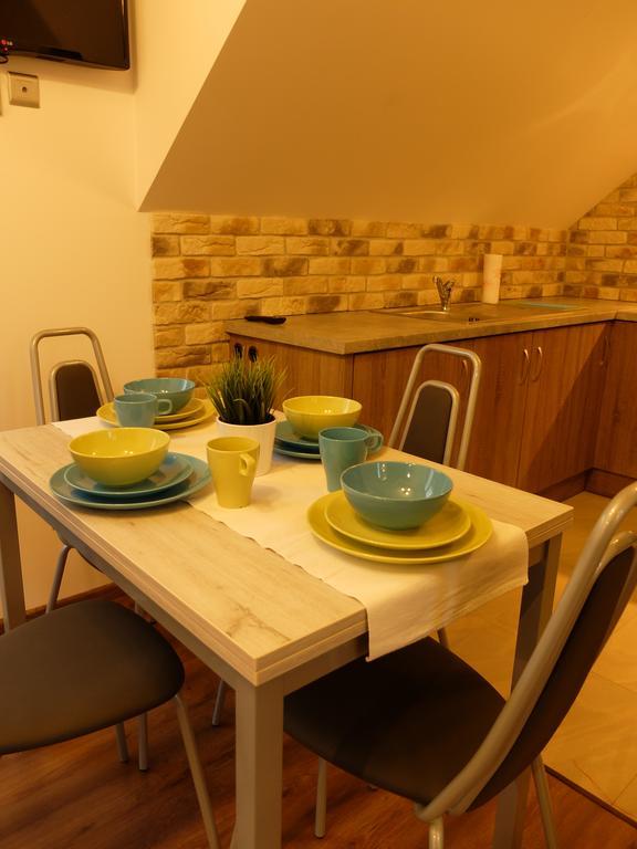 Apartament Pozytywka Tenczynek ภายนอก รูปภาพ