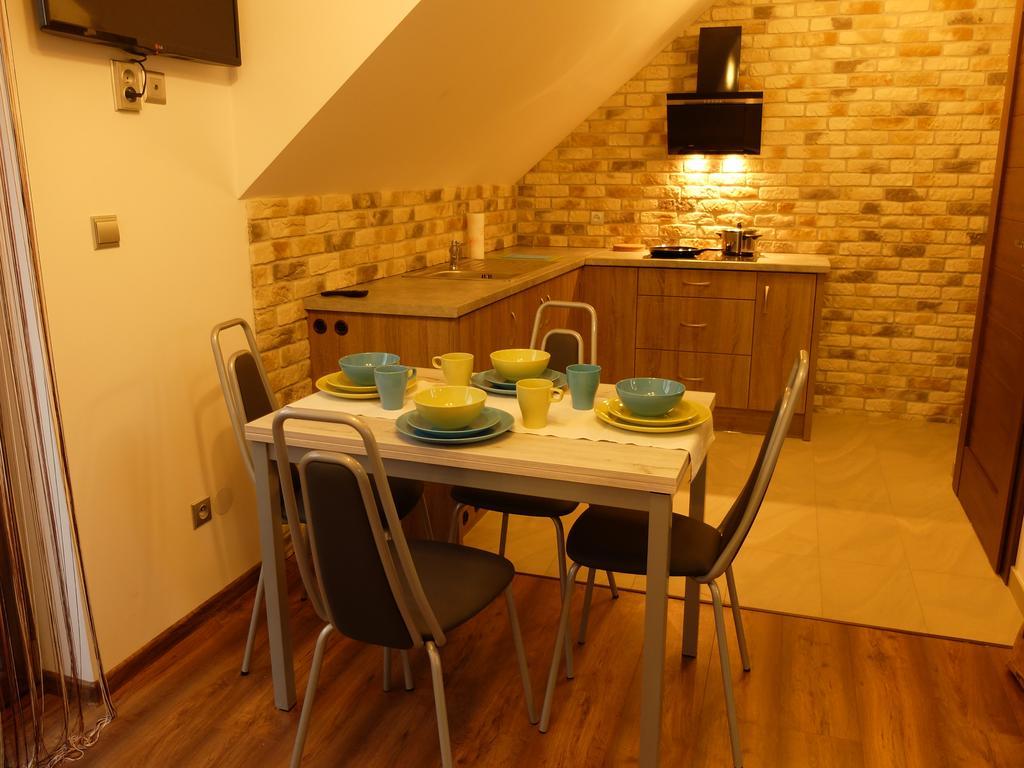 Apartament Pozytywka Tenczynek ภายนอก รูปภาพ